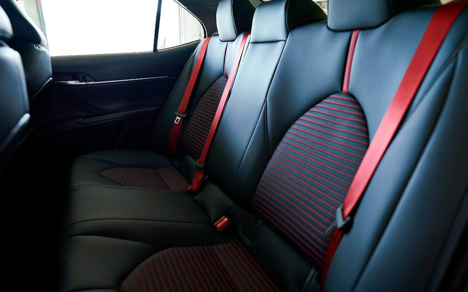 Toyota Camry TRD 2020 SUV Drive